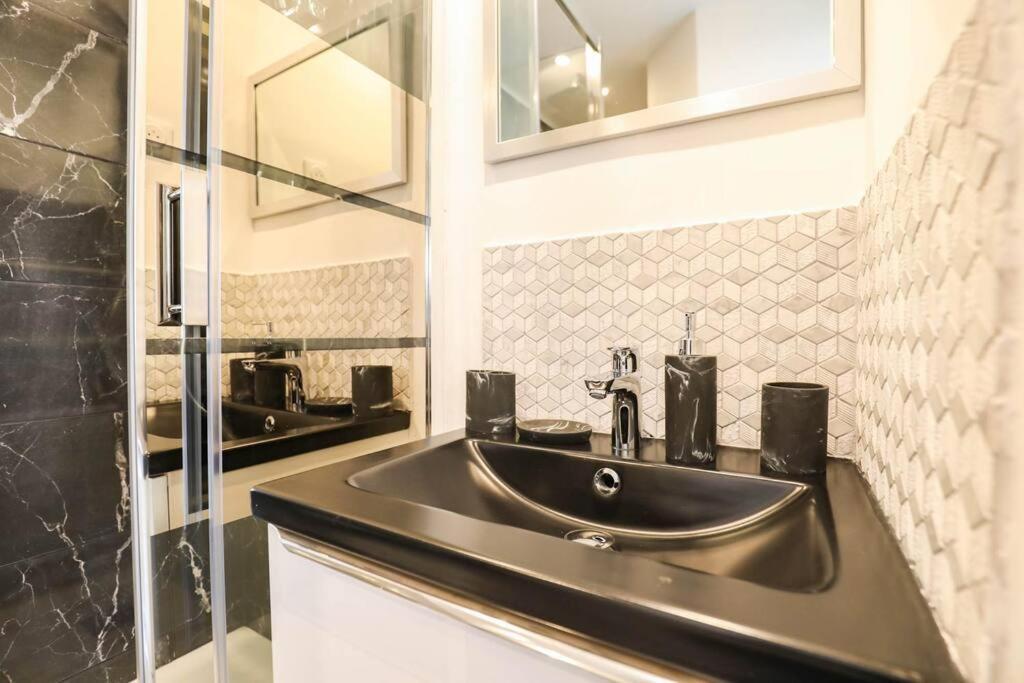 Apartament L'Urbain - Superbe Mezzanine Marsylia Zewnętrze zdjęcie